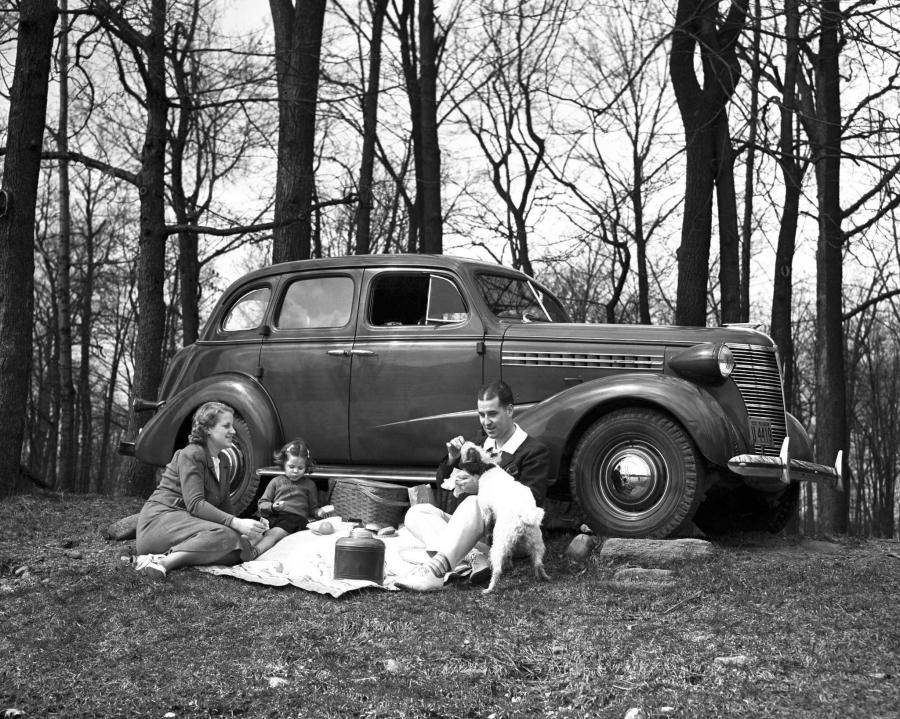 Chevrolet Master DeLuxe 4-Door Sport Sedan '1938